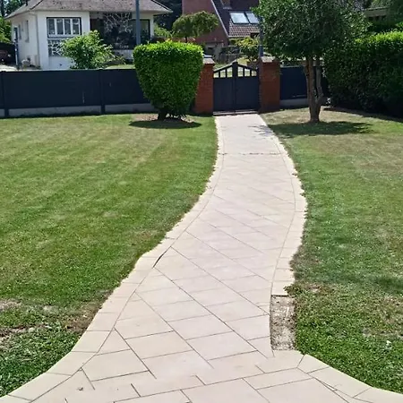 Des Clématites Séjour chez l'habitant